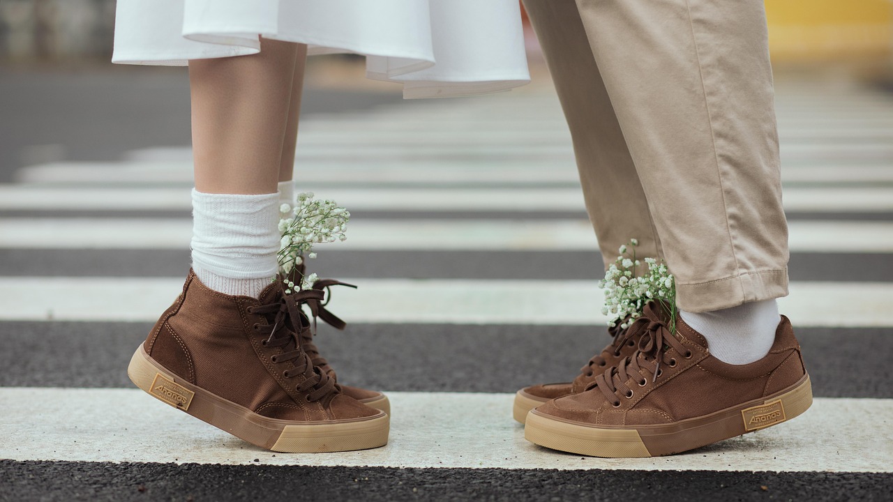 shoes, couple, road, footwear-9138796.jpg